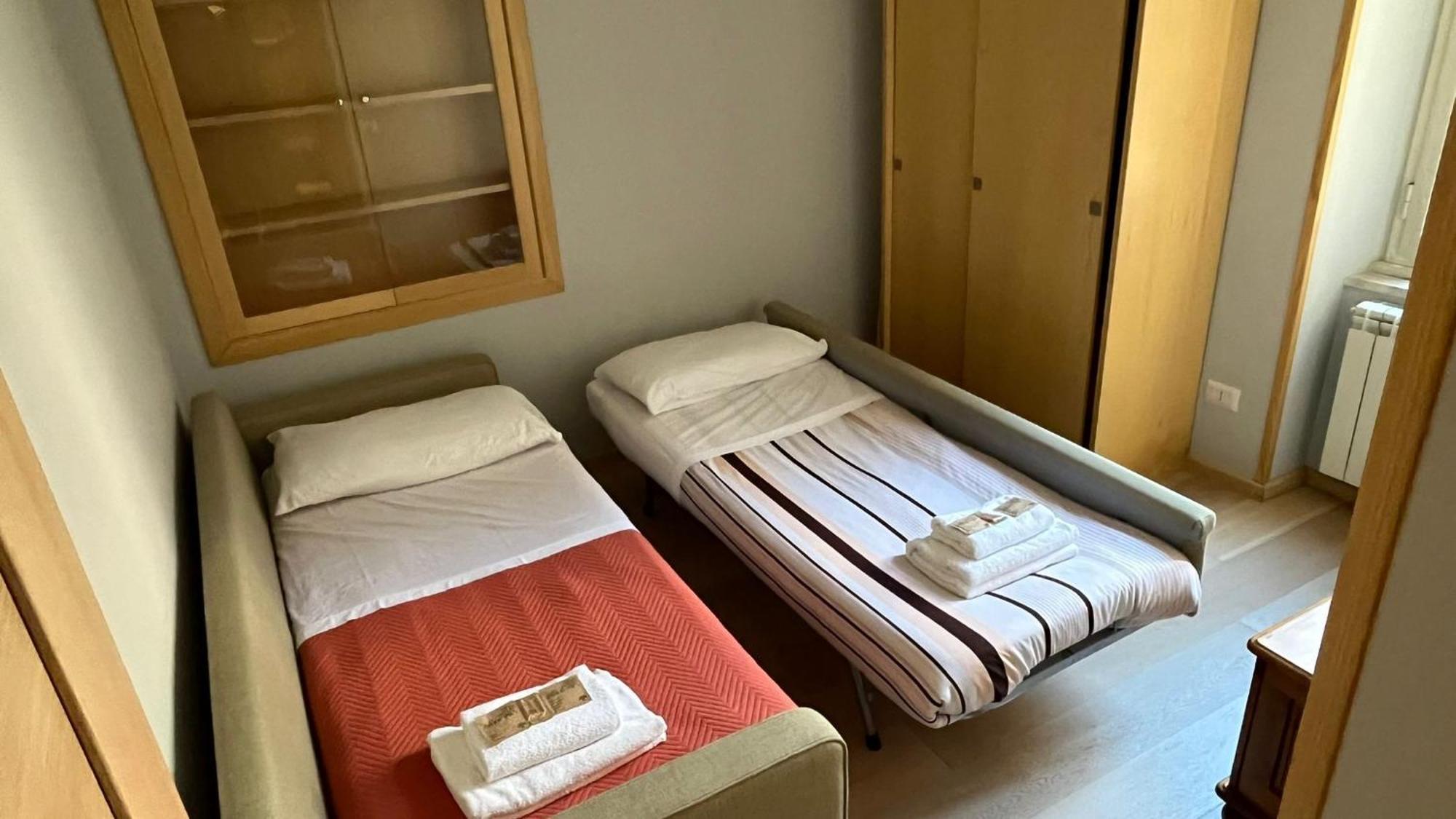 Dng House - Vatican 80 Square Рим Екстер'єр фото